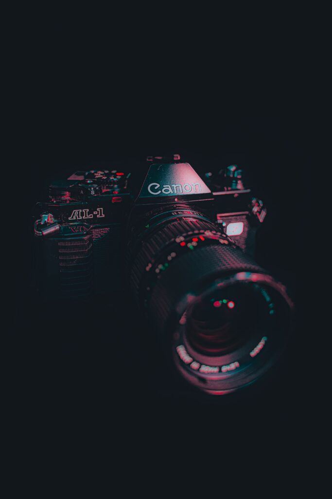 photo 1597663981373 4114de3391d1